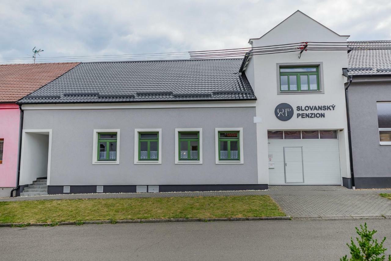 Slovansky Penzion Mikulčice Exterior foto